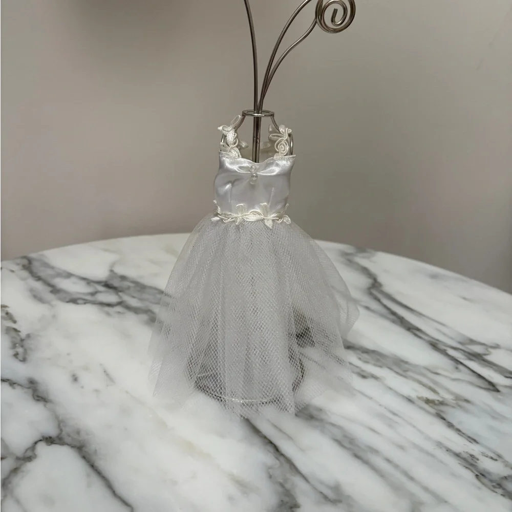 White Dress Bride Photo or Business Card Holder